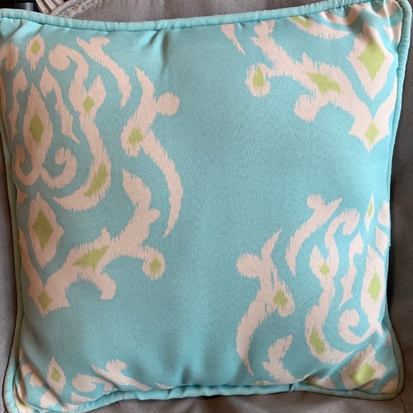 Set of 2 Blue/Green Throw Pillows - Picture 2 of 3